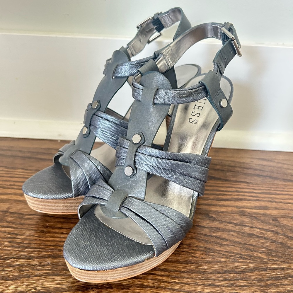 Guess sandals size 7